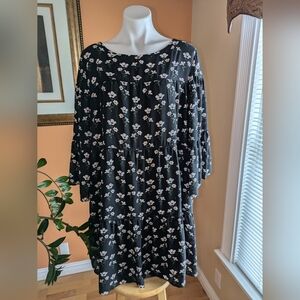 Old Navy Black Floral Dress Wide sleeves Woman’s SZ XXL/ Knee- Length